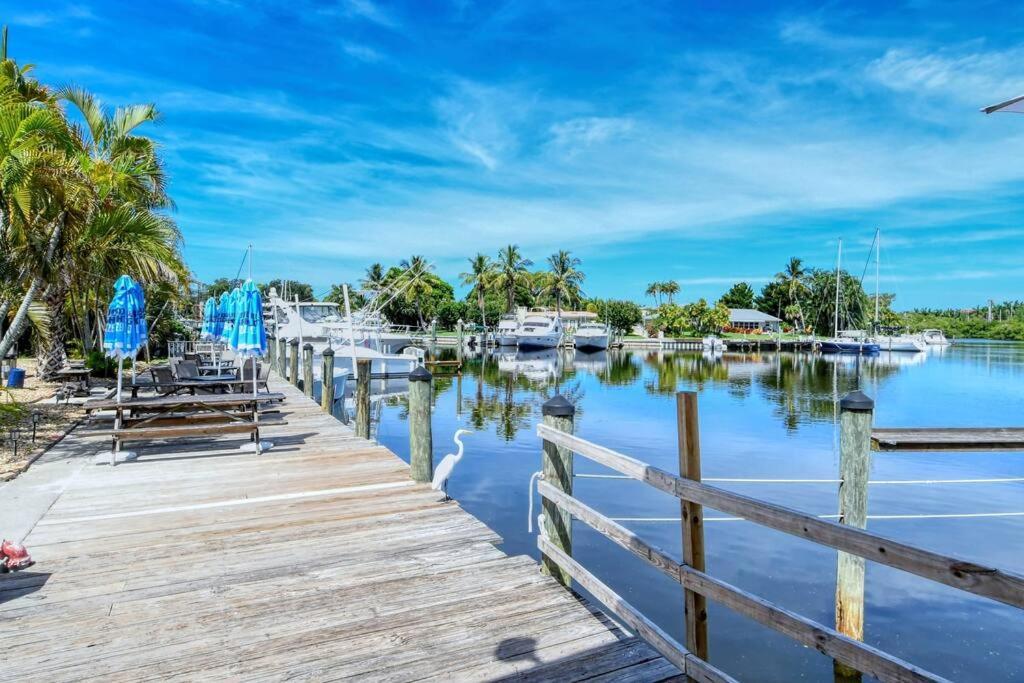 Waterfront, Pool, Tiki Bar & Grill, Gym, Location! Daire Sarasota Dış mekan fotoğraf